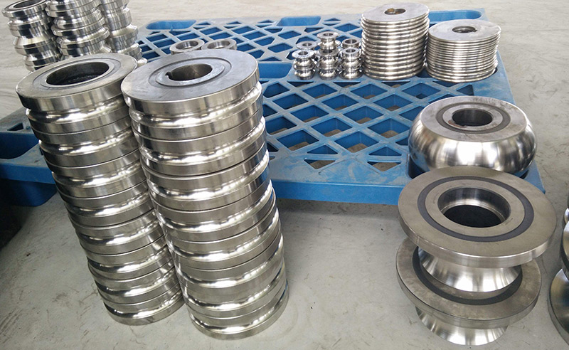 Roll mould